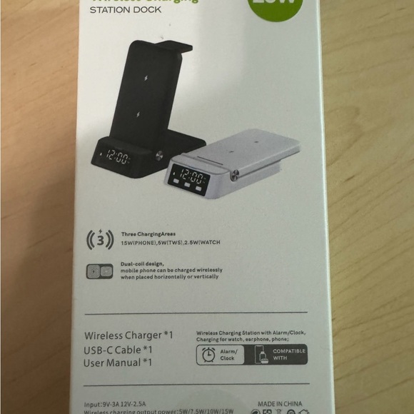 4 in 1 Wireless charging station with clock. - Picture 6 of 9